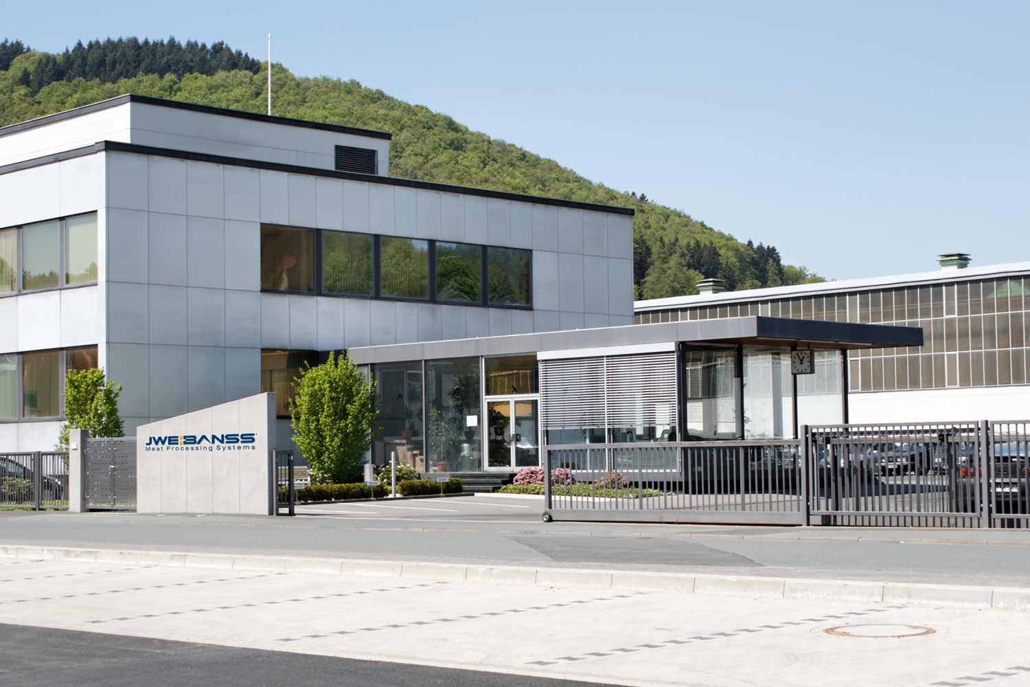 JWE-BANSS GmbH, Gebäude. Impressum, Datenschutz